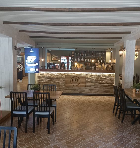 Reteaua Digitala DOOH Indoor - LA CEAUN RESTAURANT | din 1991