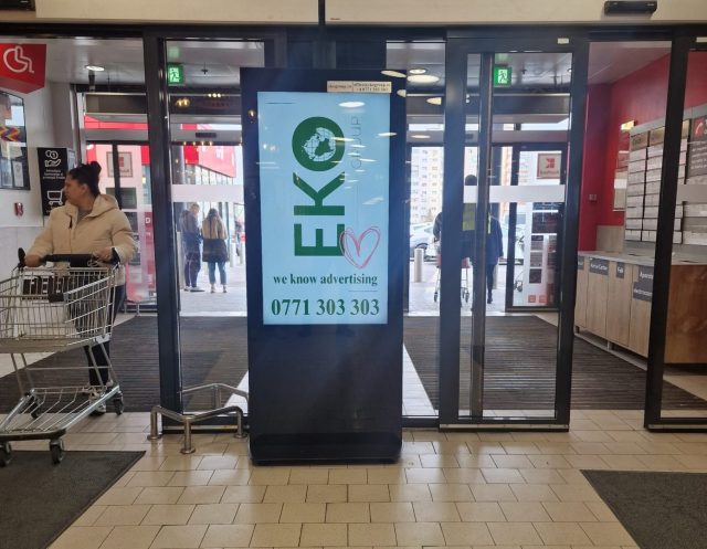 Rețeaua DOOH EkoGroup din Brașov prinde contur cu Ciprian Petrescu