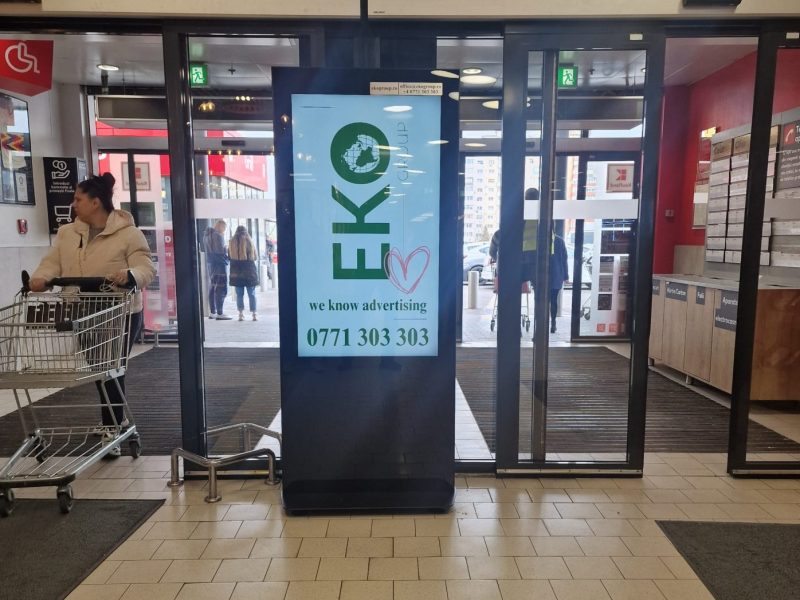 Rețeaua DOOH EkoGroup din Brașov prinde contur cu Ciprian Petrescu